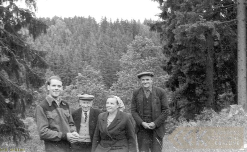 The folklore informants - the Bulte family - and Pēteris Birkerts