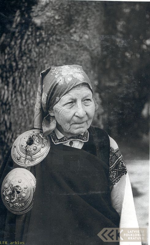 The folklore informant Anna Kūma