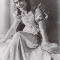 Aktrise Alma Ābele Žozefīnes lomā 1933. gadā
