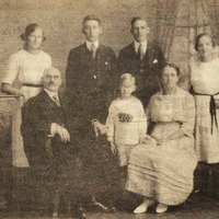 Krišjānis Nātra ar ģimeni